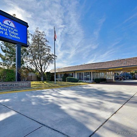 Americas Best Value Inn & Suites - Lancaster Zewnętrze zdjęcie