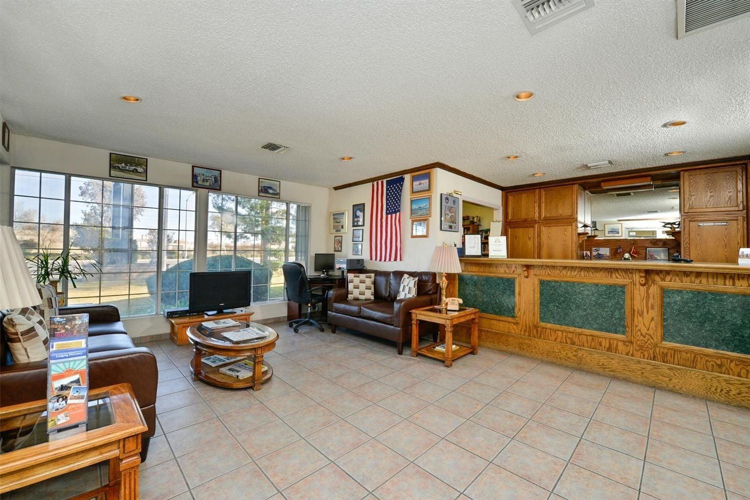 Americas Best Value Inn & Suites - Lancaster Zewnętrze zdjęcie