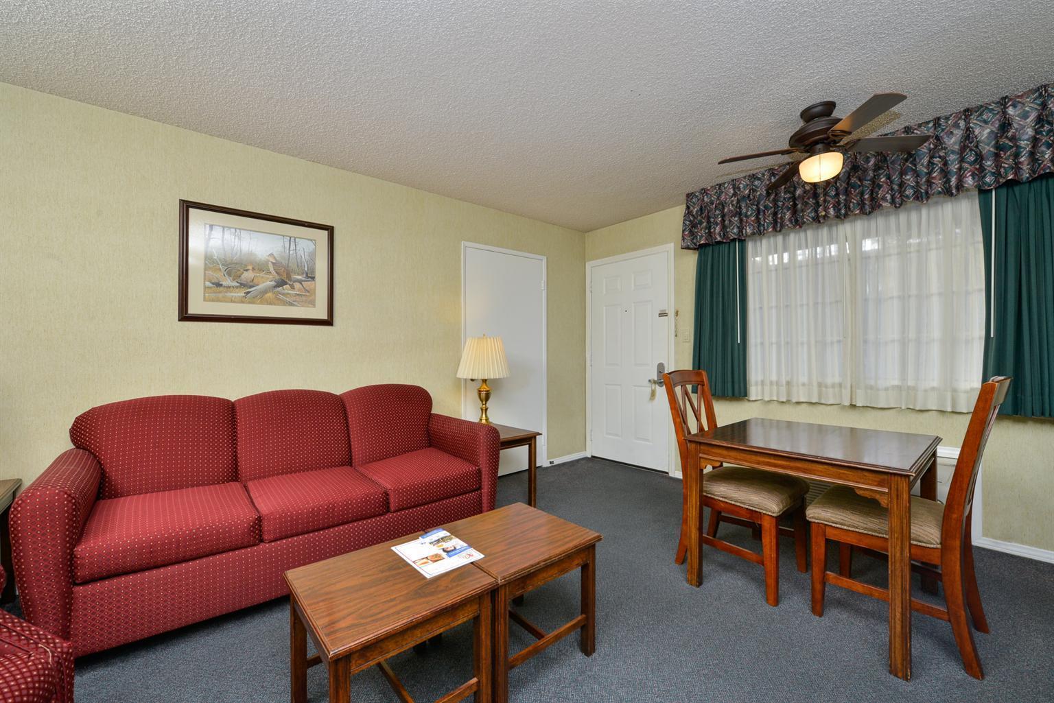 Americas Best Value Inn & Suites - Lancaster Zewnętrze zdjęcie