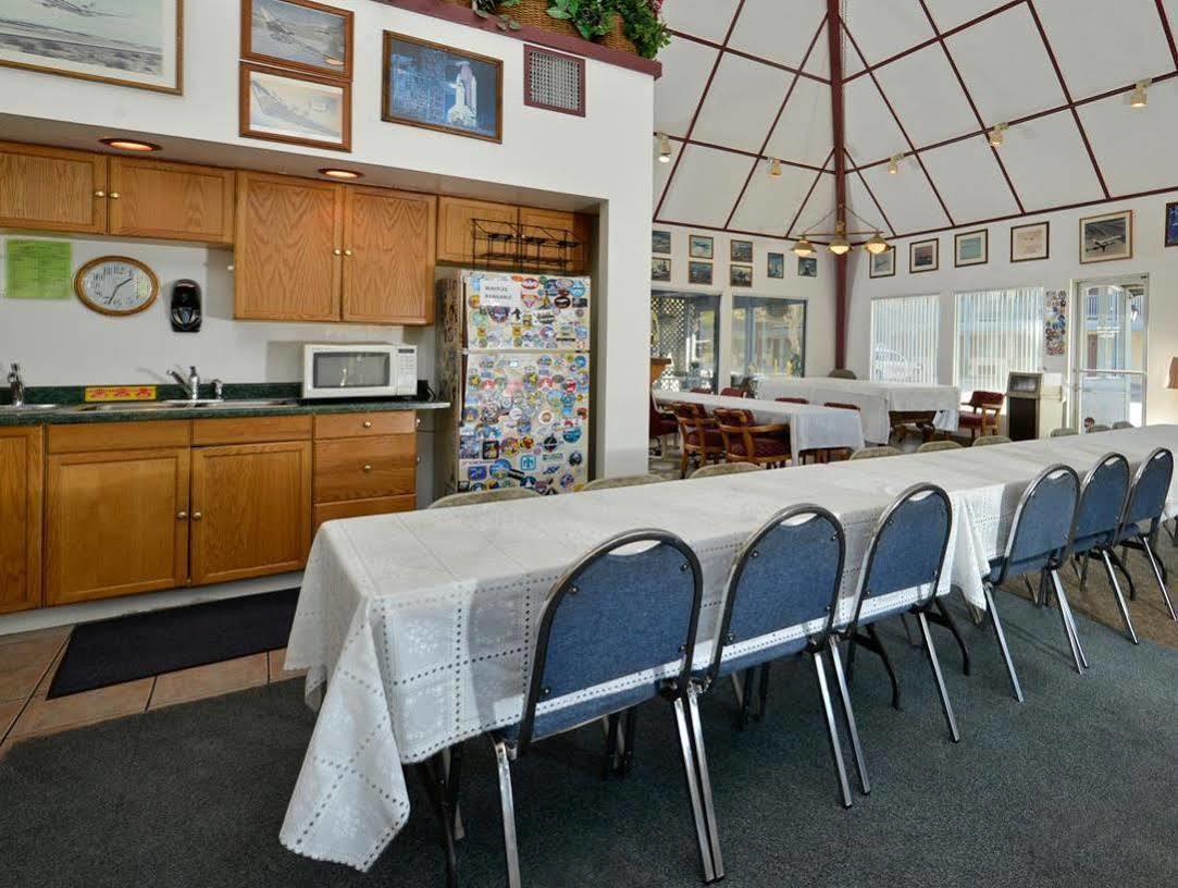 Americas Best Value Inn & Suites - Lancaster Zewnętrze zdjęcie